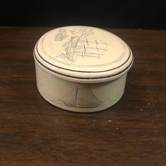 Antique Marble Oval Scrimshaw Lidded Box Trinket Box 1920s Comoy’s of London - Picture 4 of 10